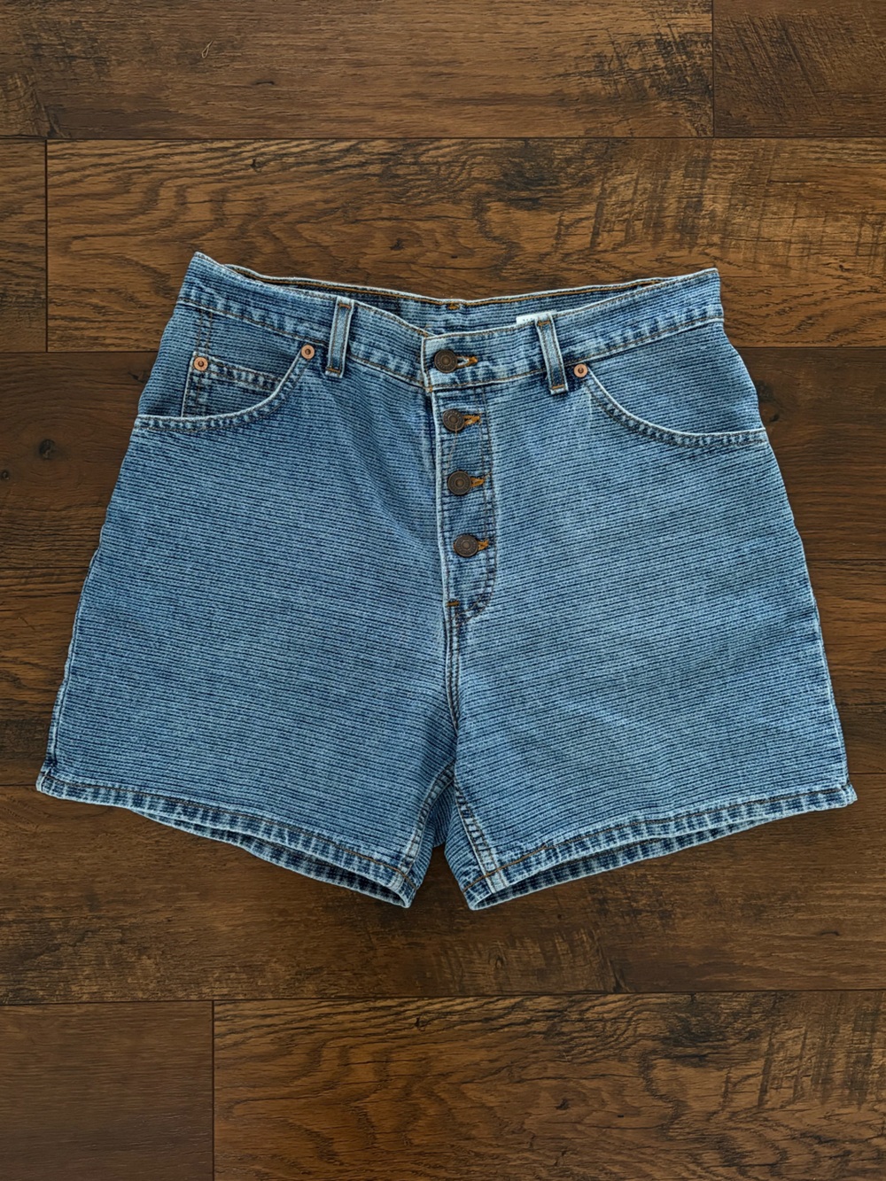 Vintage Levi’s striped shorts 950 relaxed fit